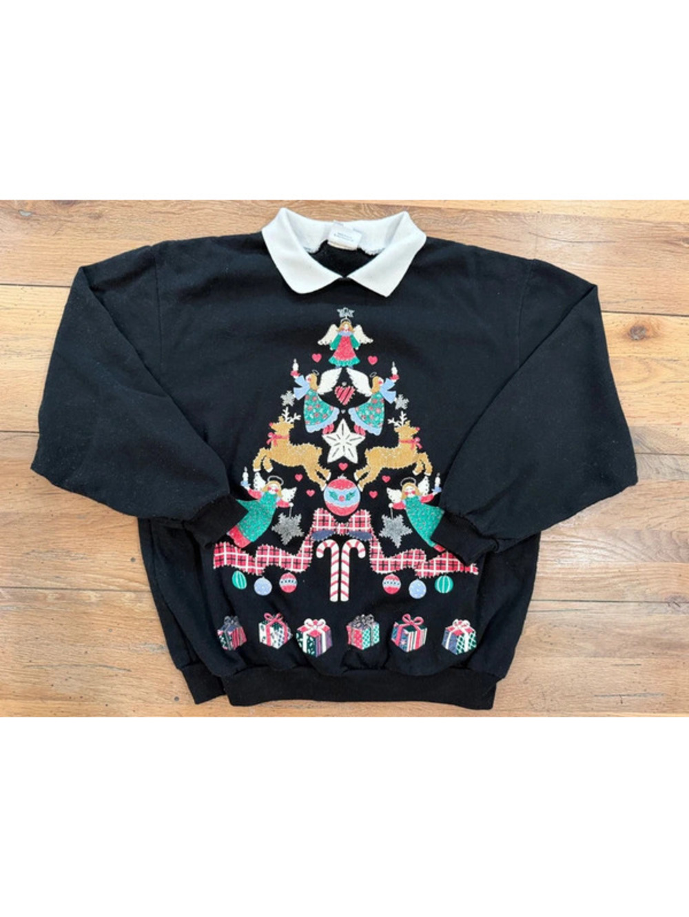 Vintage black long-sleeve Christmas sweatshirt size medium